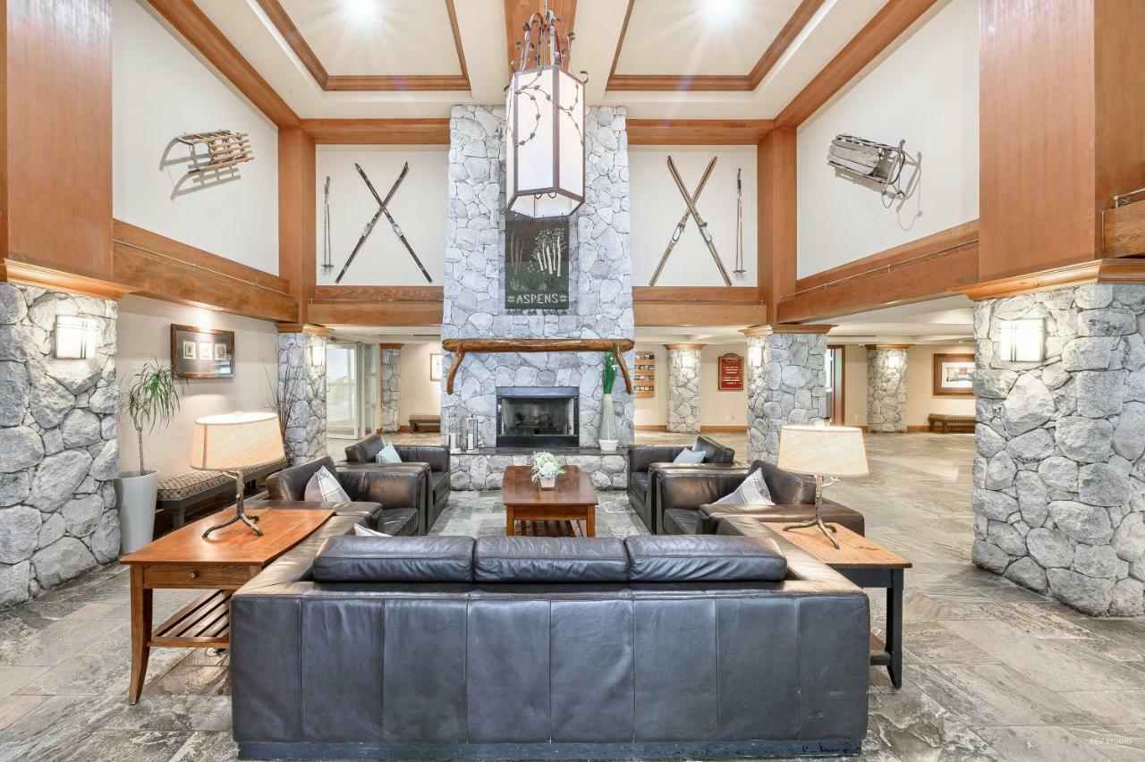 The Best Top Floor Ski-In/Ski-Out At The Aspens Whistler Esterno foto